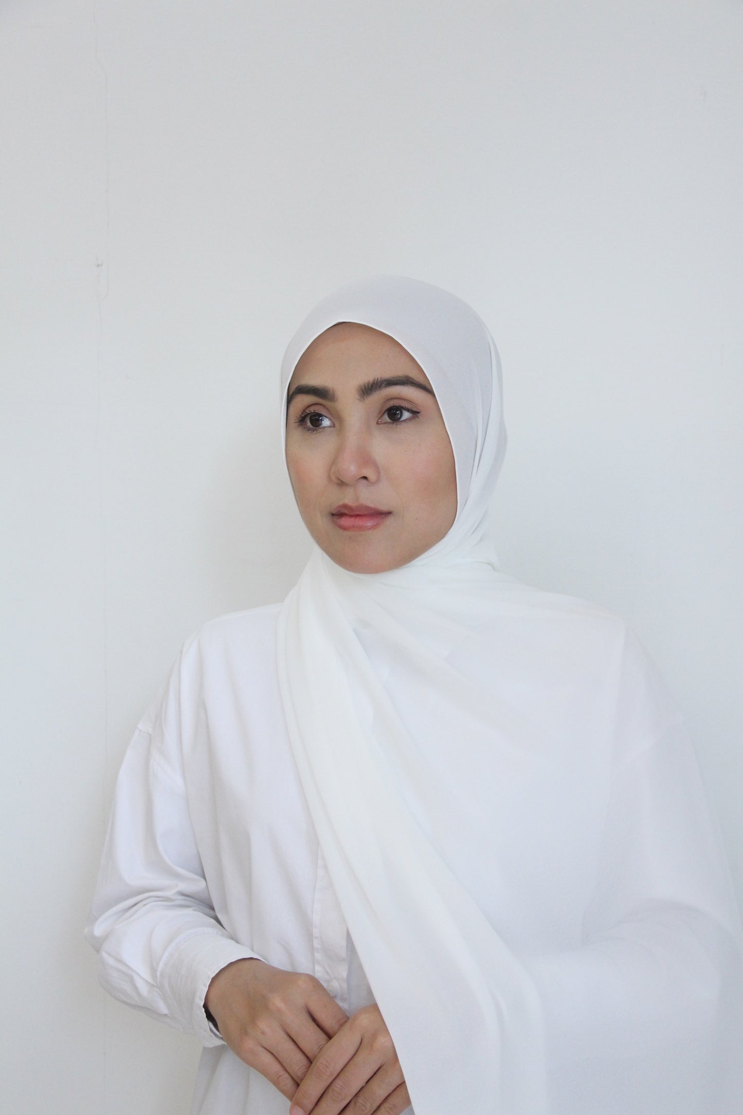LILI | White