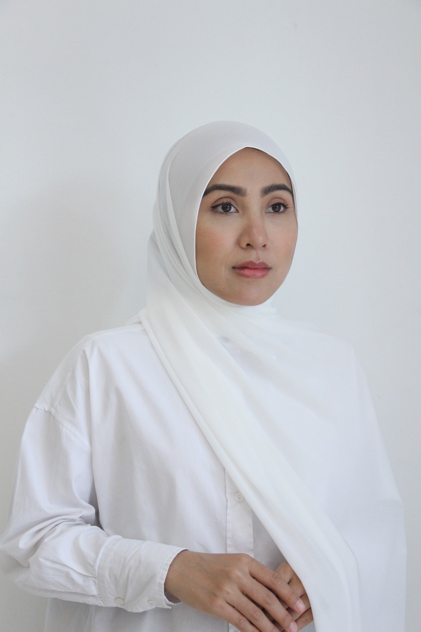 LILI | White