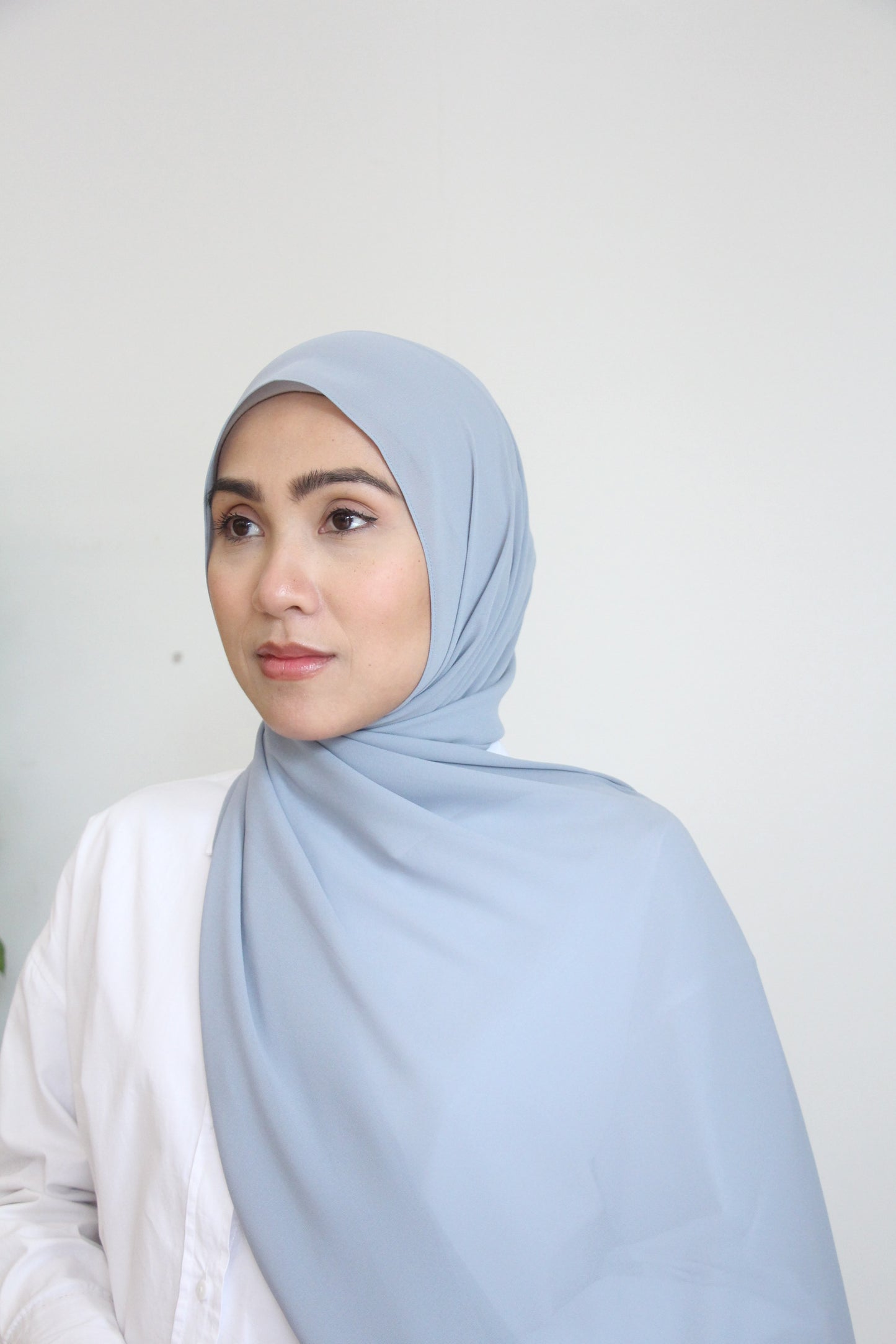 LILI | Blue Grey