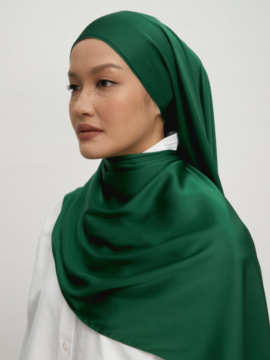 KARE | Emerald Green