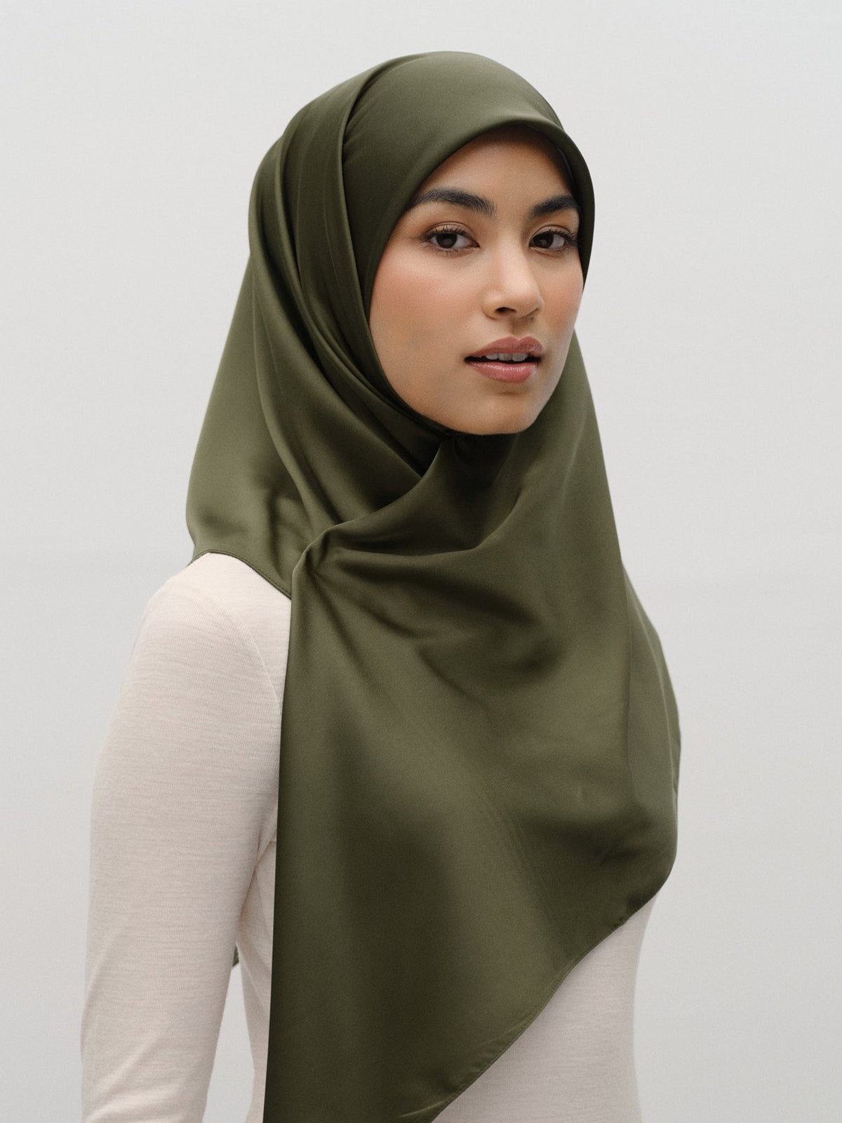 KARE | Olive Green
