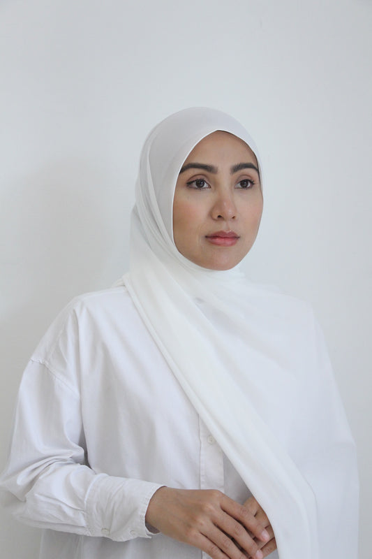 LILI | White