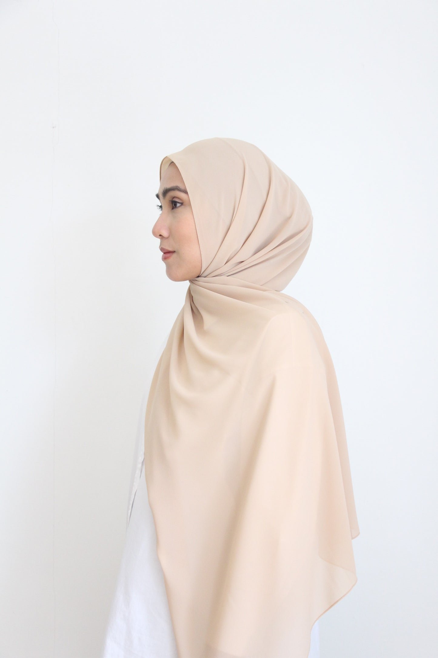 LILI | Sand