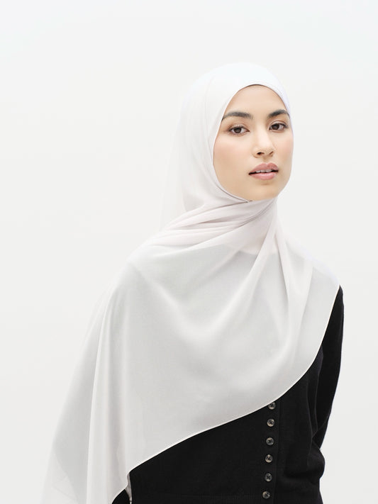 AERE | White